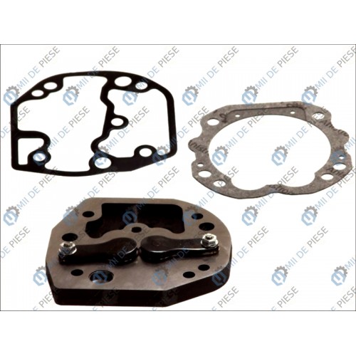 Compressor head intermediate plate